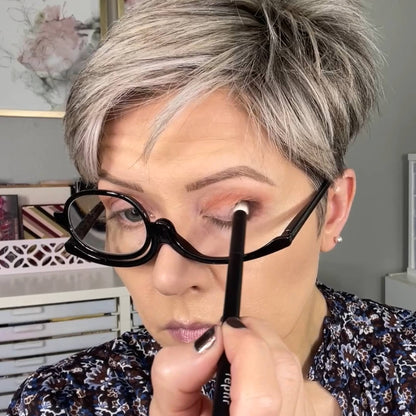 Make-UpVision™ | IHR MAKE-UP SELBSTBEWUSST AUFTRAGEN